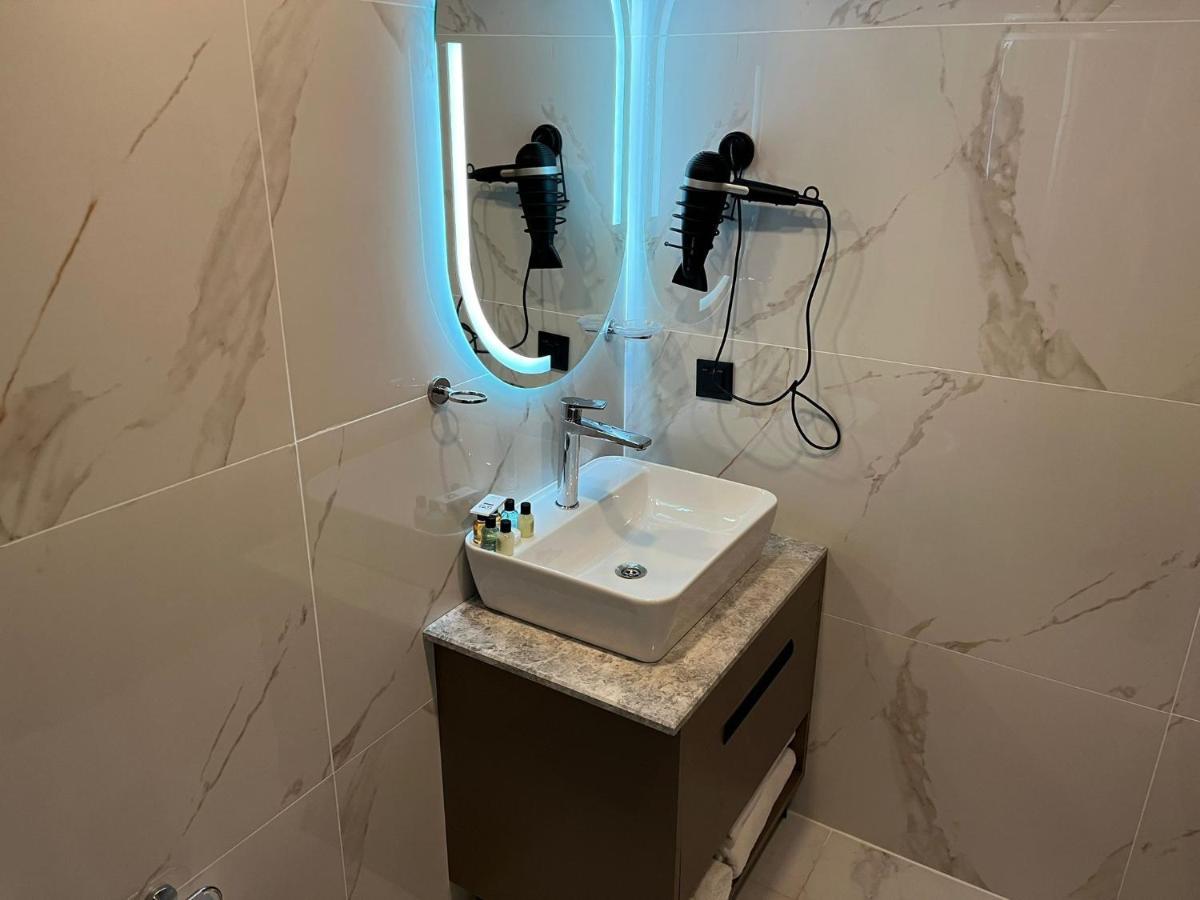 Отель Istanblu Atasehir